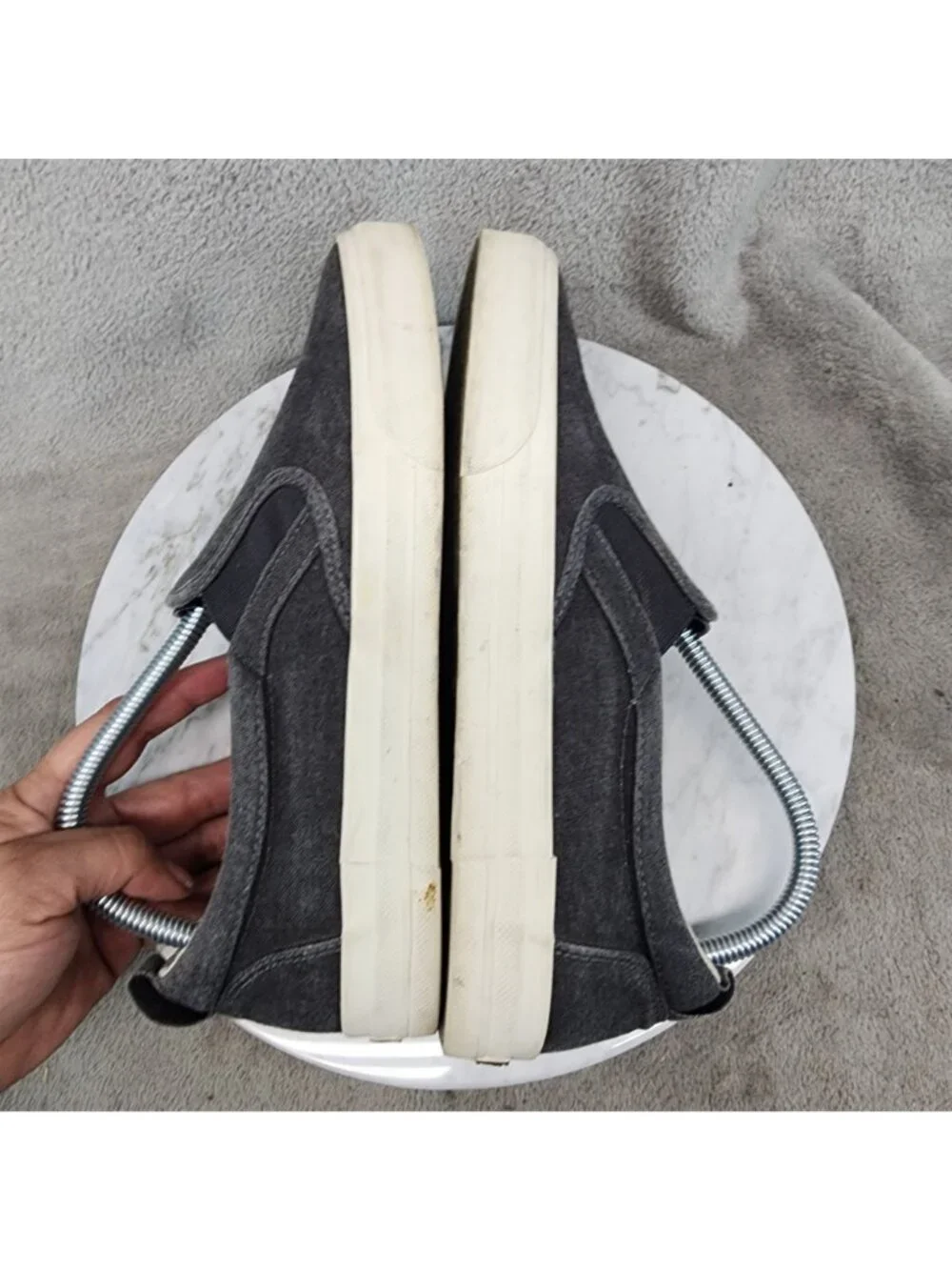 Taos Footwear Shoes Womens Size 8.5 Gray Canvas Slip On Sneakers *Read*